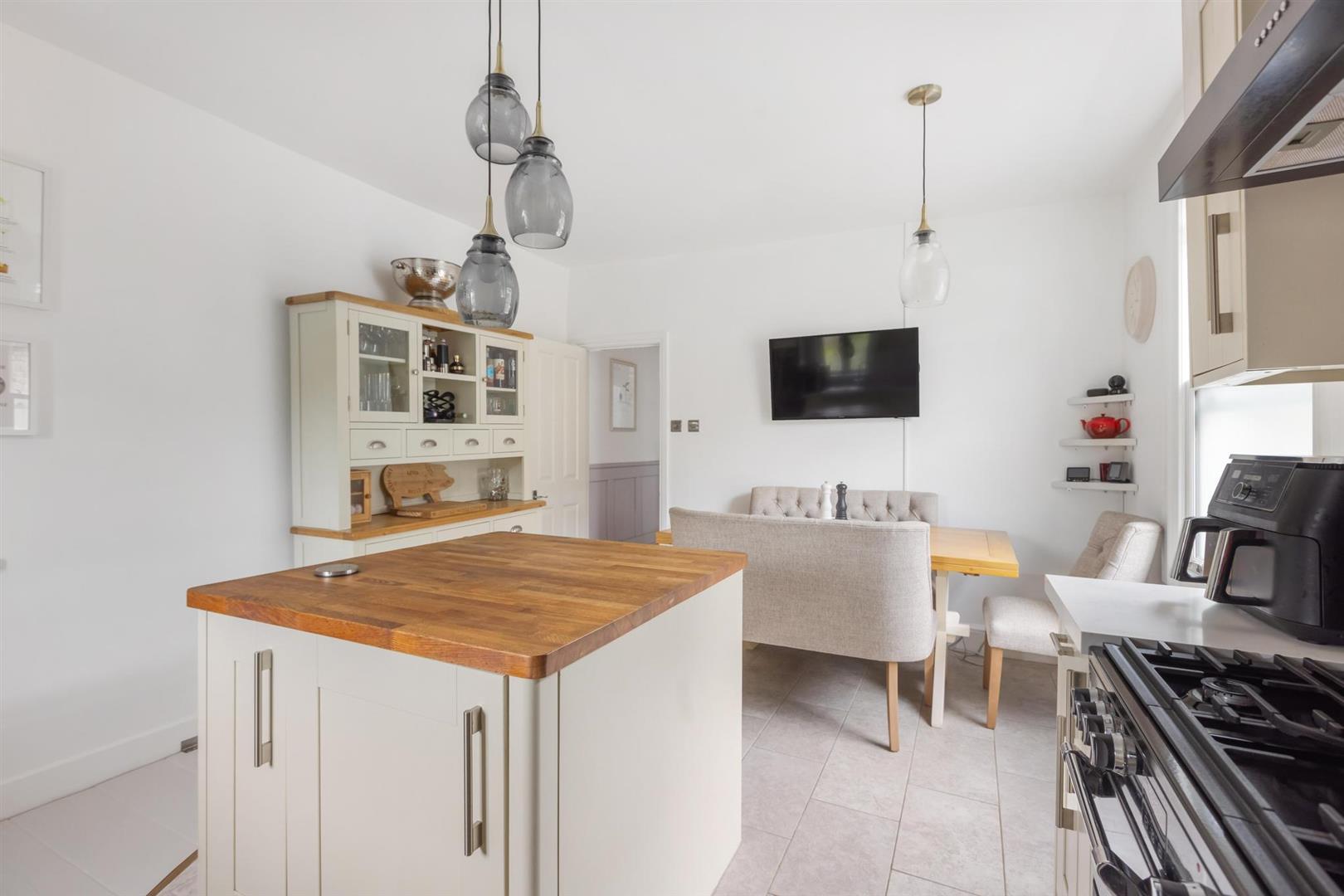 Property Image b4497f46-e92b-45e1-a3ed-1e4a8bf72817