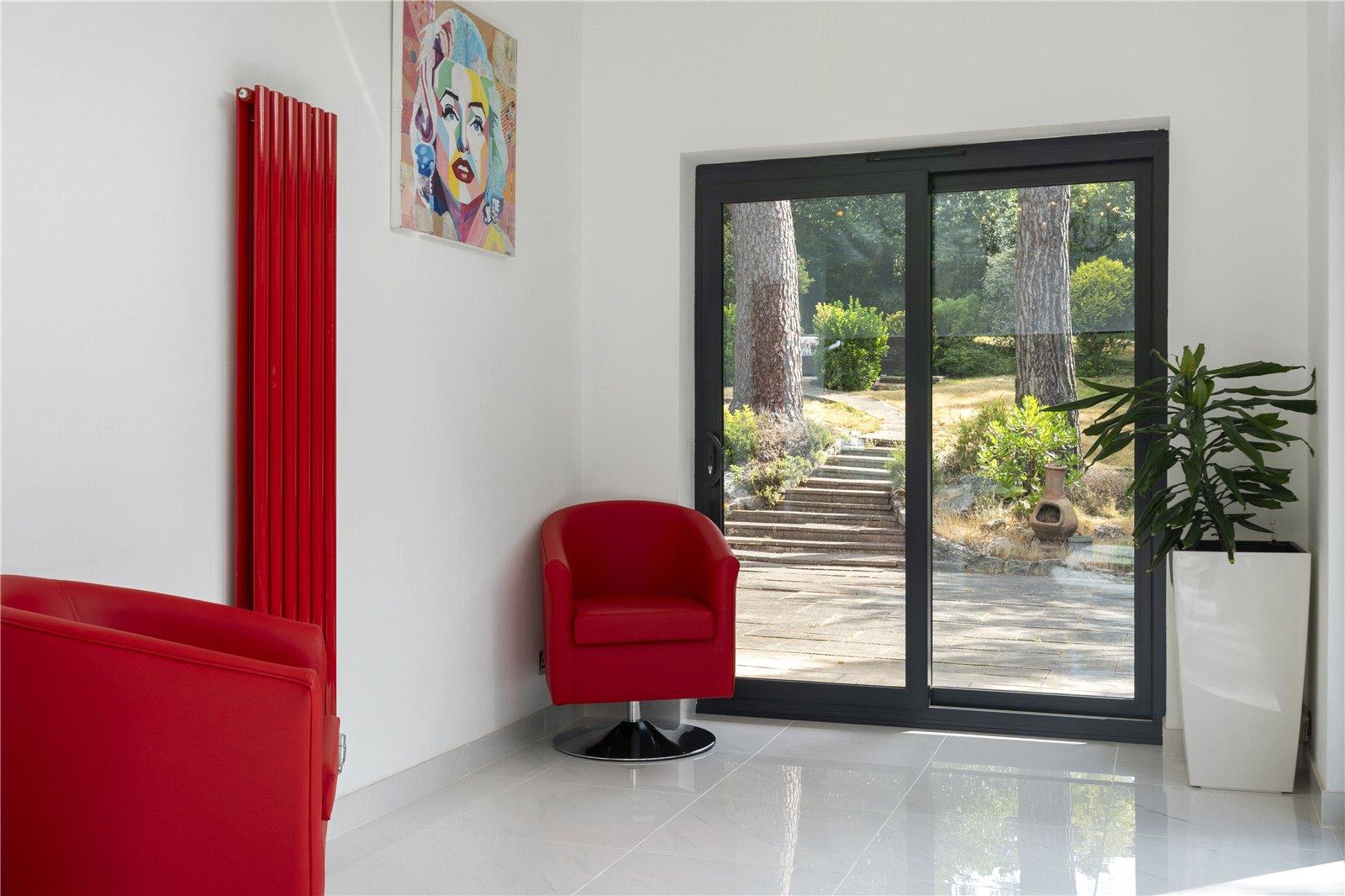 Property Image b4592692-8ed2-41df-b938-142b75455dd3