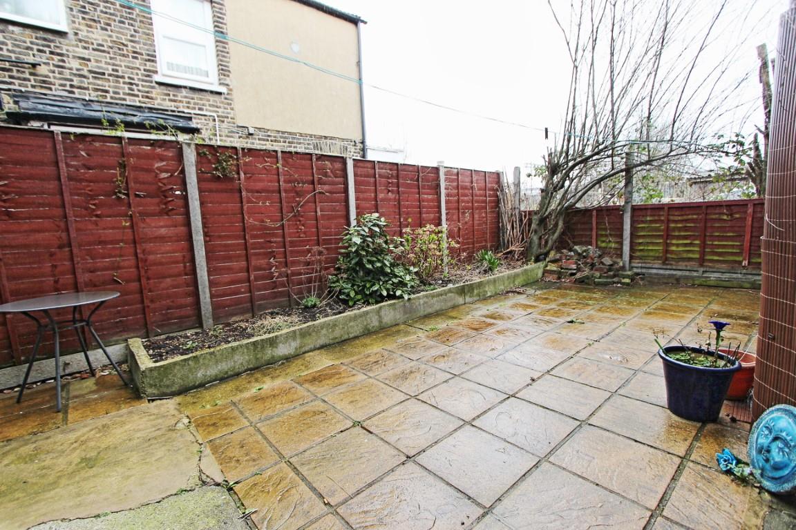 Property Image b45c593b-d910-4c1b-889f-8a28d799f71a