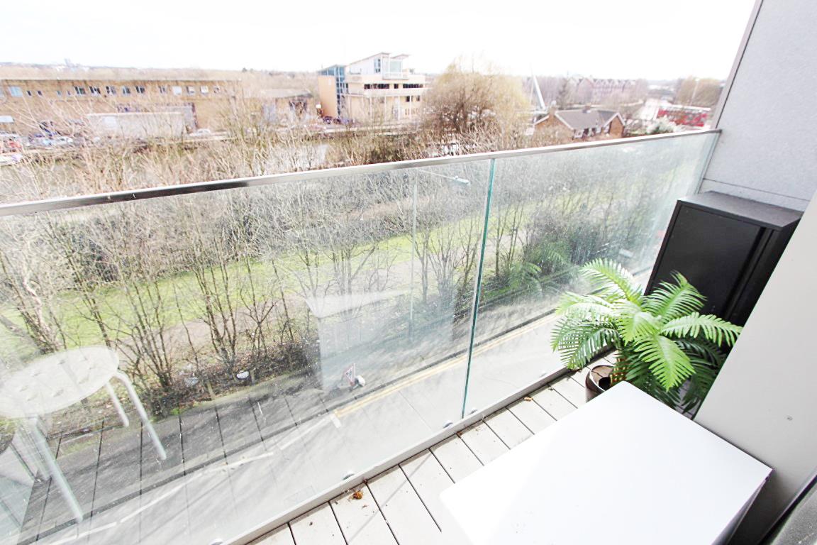 Property Image b479450d-1ae8-4a0d-84dd-3a04c55e0e4d