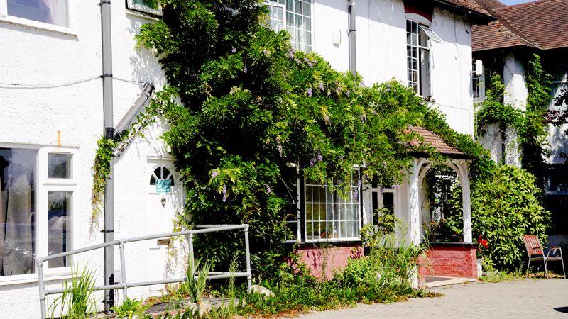 Property Image b48f5ea6-90ab-45ed-9c56-0e8e78d3287c