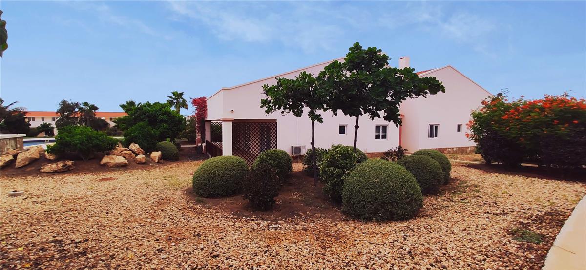 Property Image b49849e1-bfdb-445b-9b4e-47fdd9cd8835