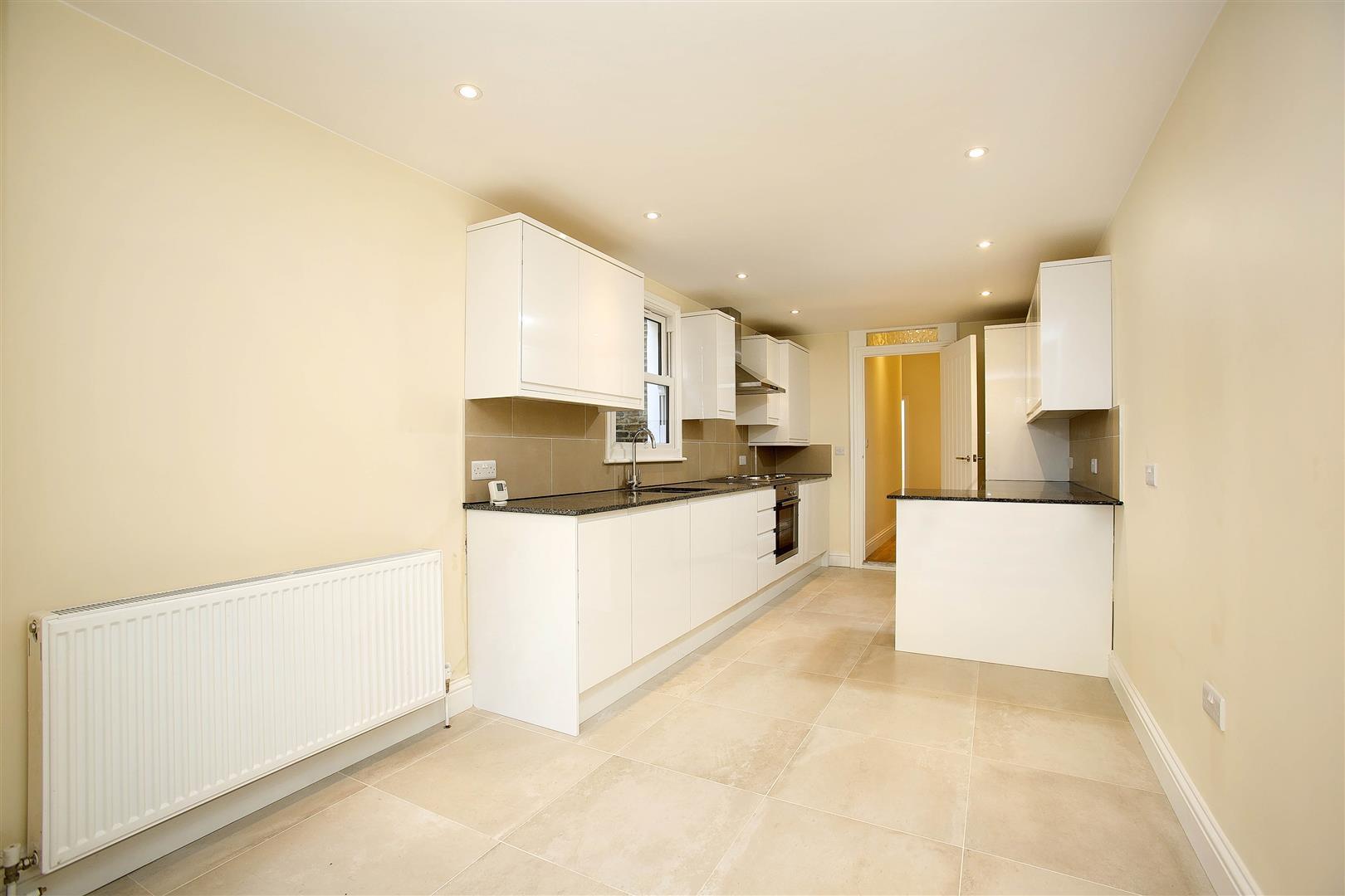 Property Image b4a0e13d-2de3-4c70-9e51-1a569d65c920