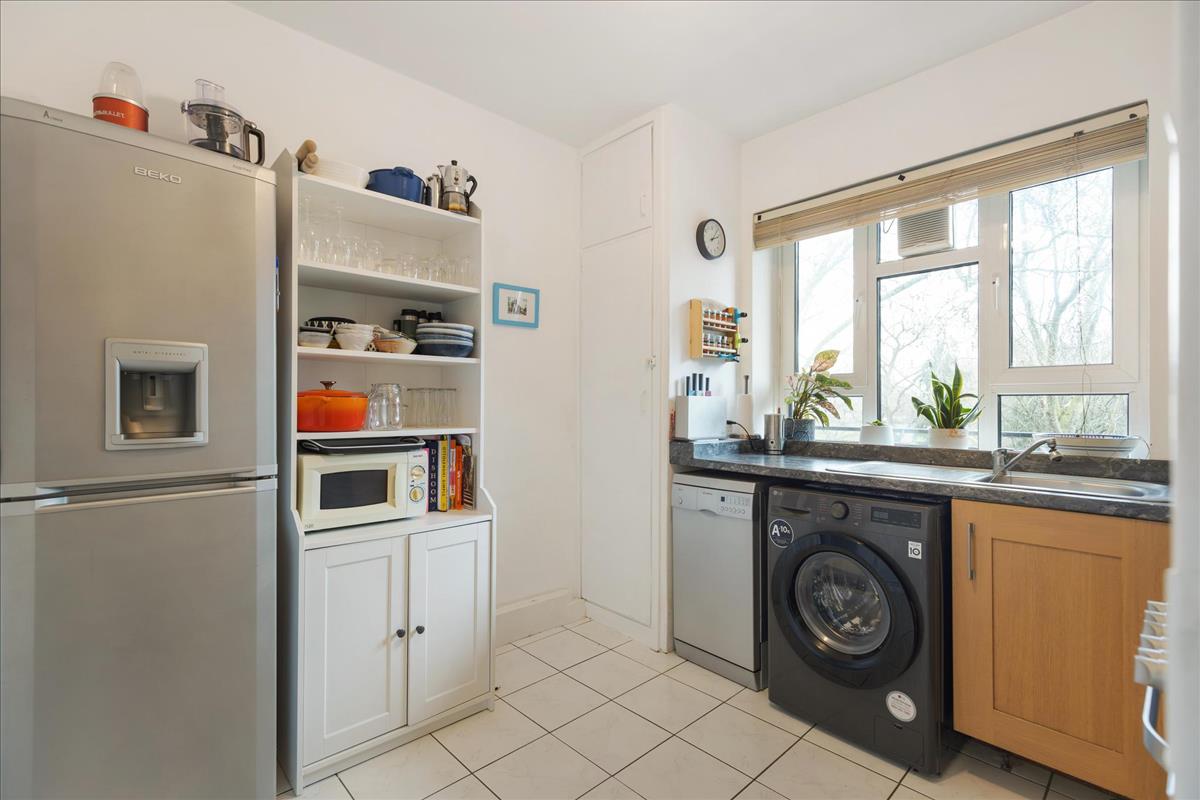 Property Image b4b75030-e6ec-4e92-9d56-771d10c43e9b