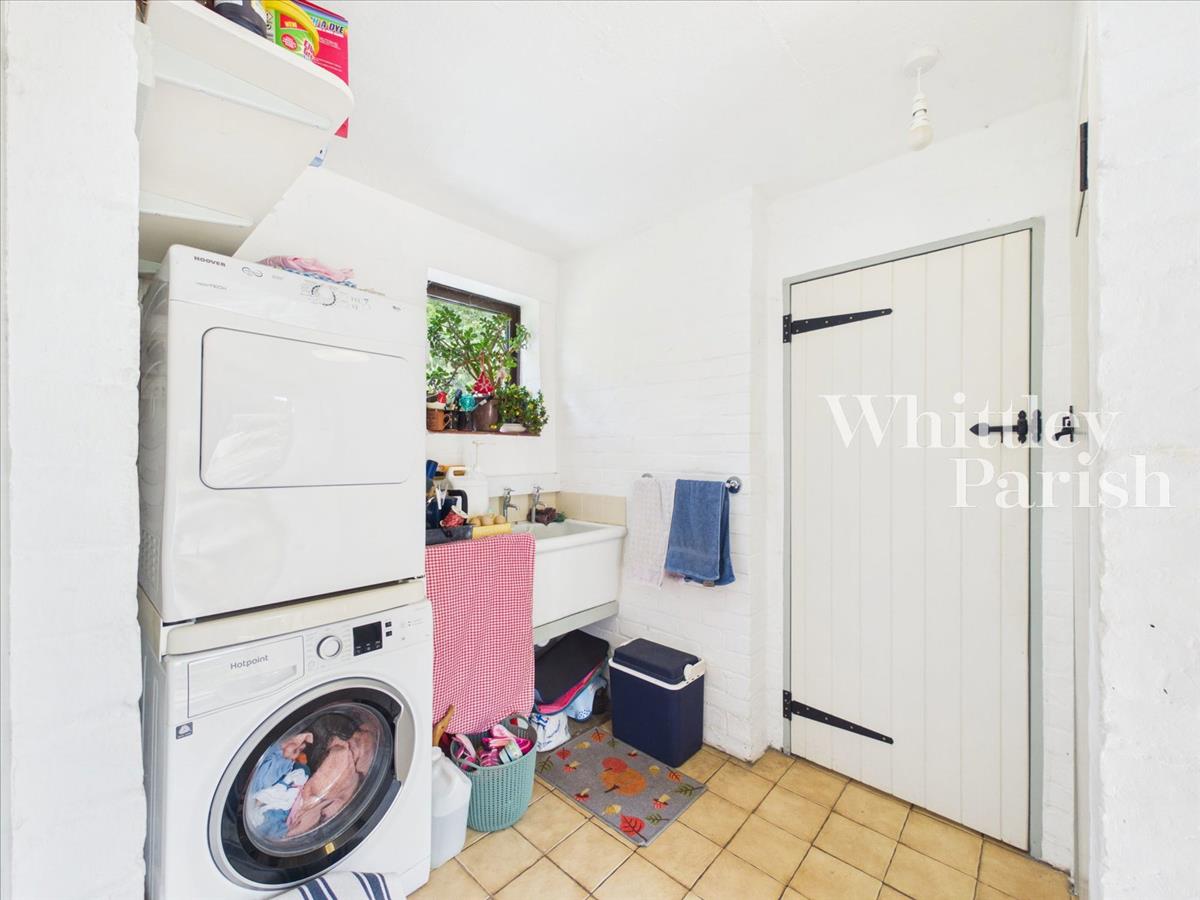 Property Image b4c93f4a-5acc-4123-b0b0-c7c33250a86a