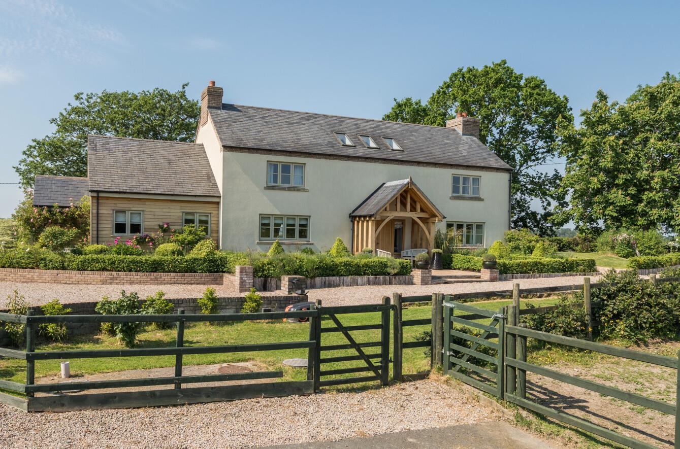 Property Image b4d0b5d9-e218-40e1-95f2-a80a34795d52
