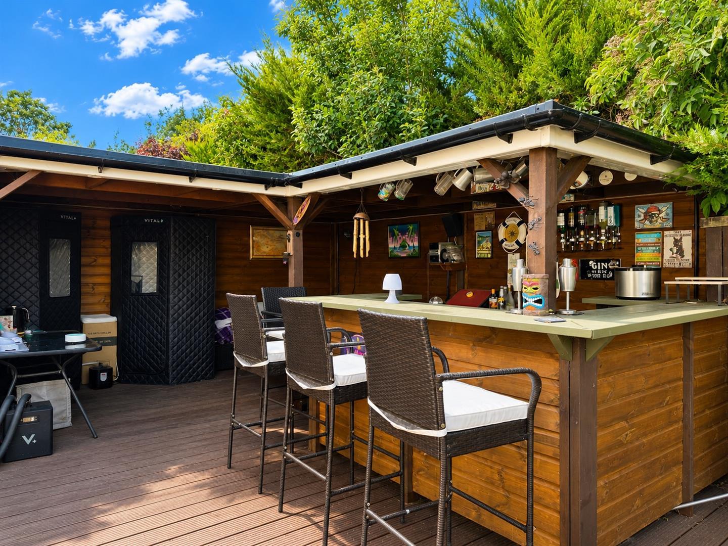 Property Image b4d8cf1a-498d-48b9-8b85-6ef0d23c6046