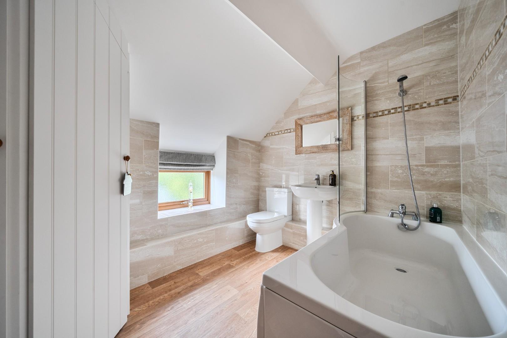 Property Image b4eaa962-f1b9-4673-9b6a-01019ac9f262