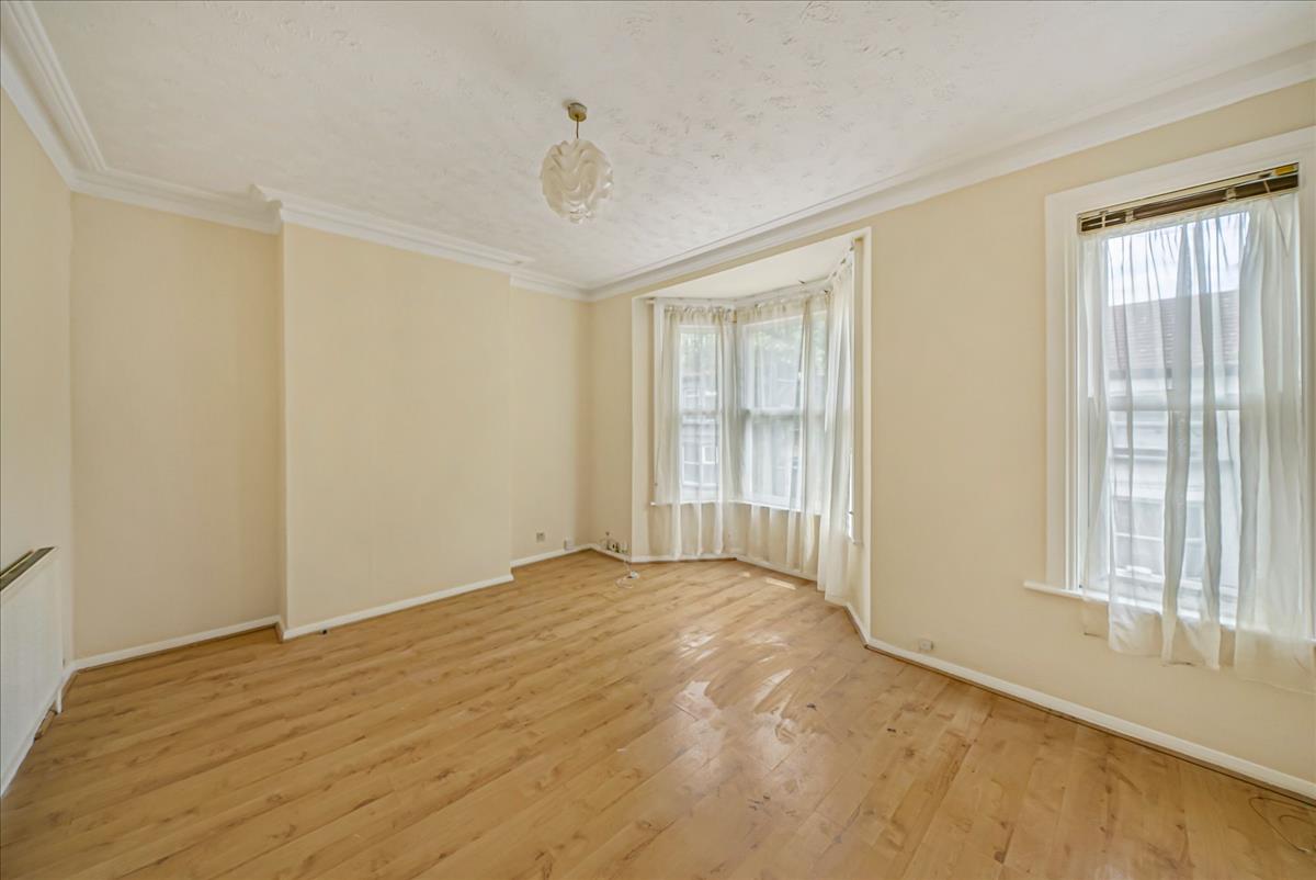 Property Image b4ef1ea3-a676-42cf-a046-493c159b78a4