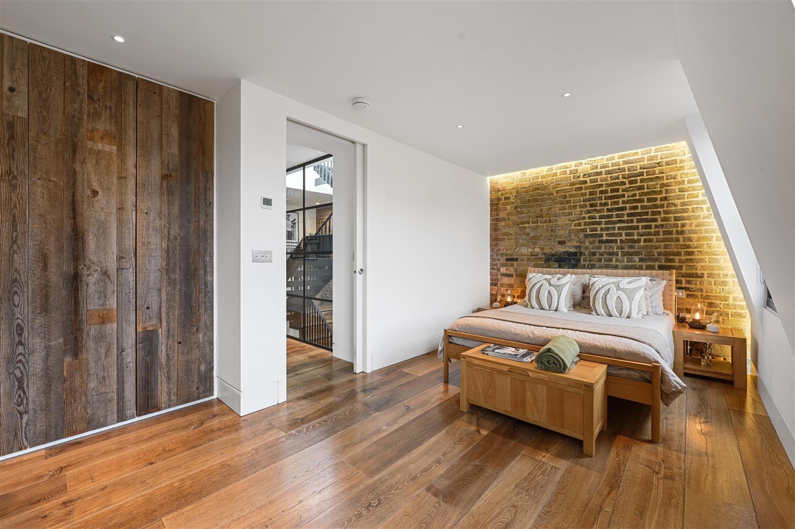 Property Image b4fe2fb1-46bb-4504-9210-efe7c507d06c
