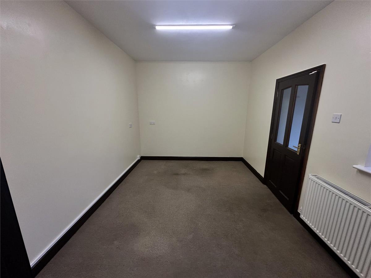 Property Image b51c17f3-8480-4359-aa51-5cb259c32288