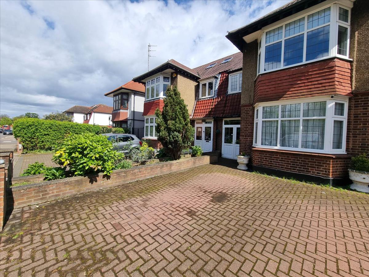 Property Image b5294e8a-66ab-4bc5-8b4e-f834a30dcb2e