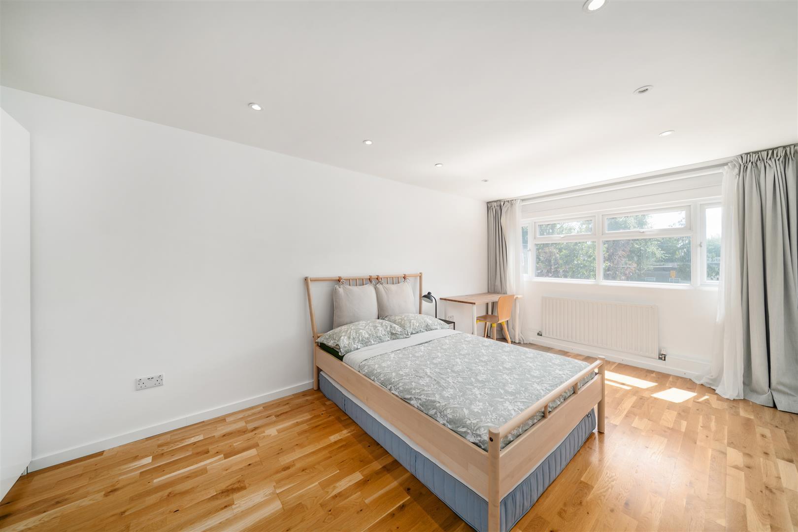 Property Image b532c864-f89d-4e55-8fb7-a1a457bddc7d