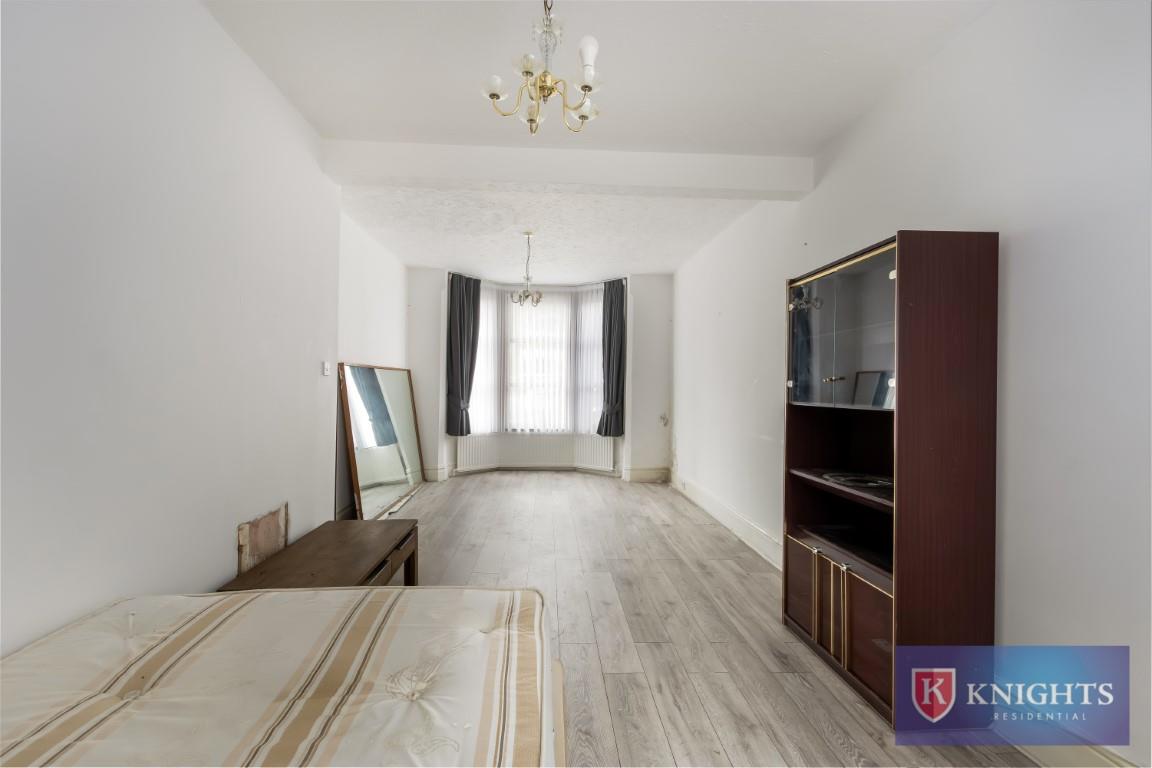 Property Image b53d8b96-61f5-4350-ade4-08817649b5c2