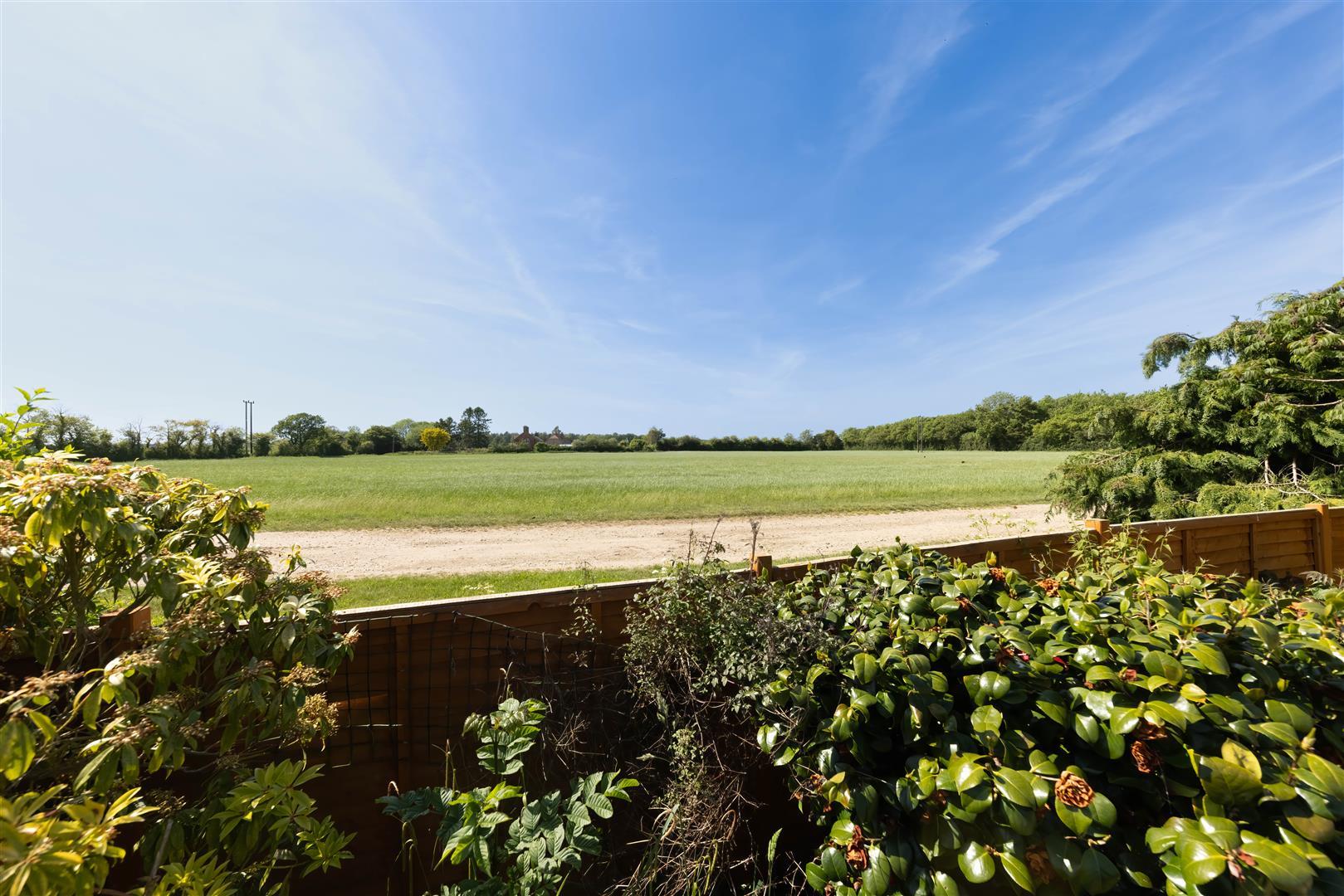 Property Image b545e1e4-3327-47b6-8963-c3a2ef386038