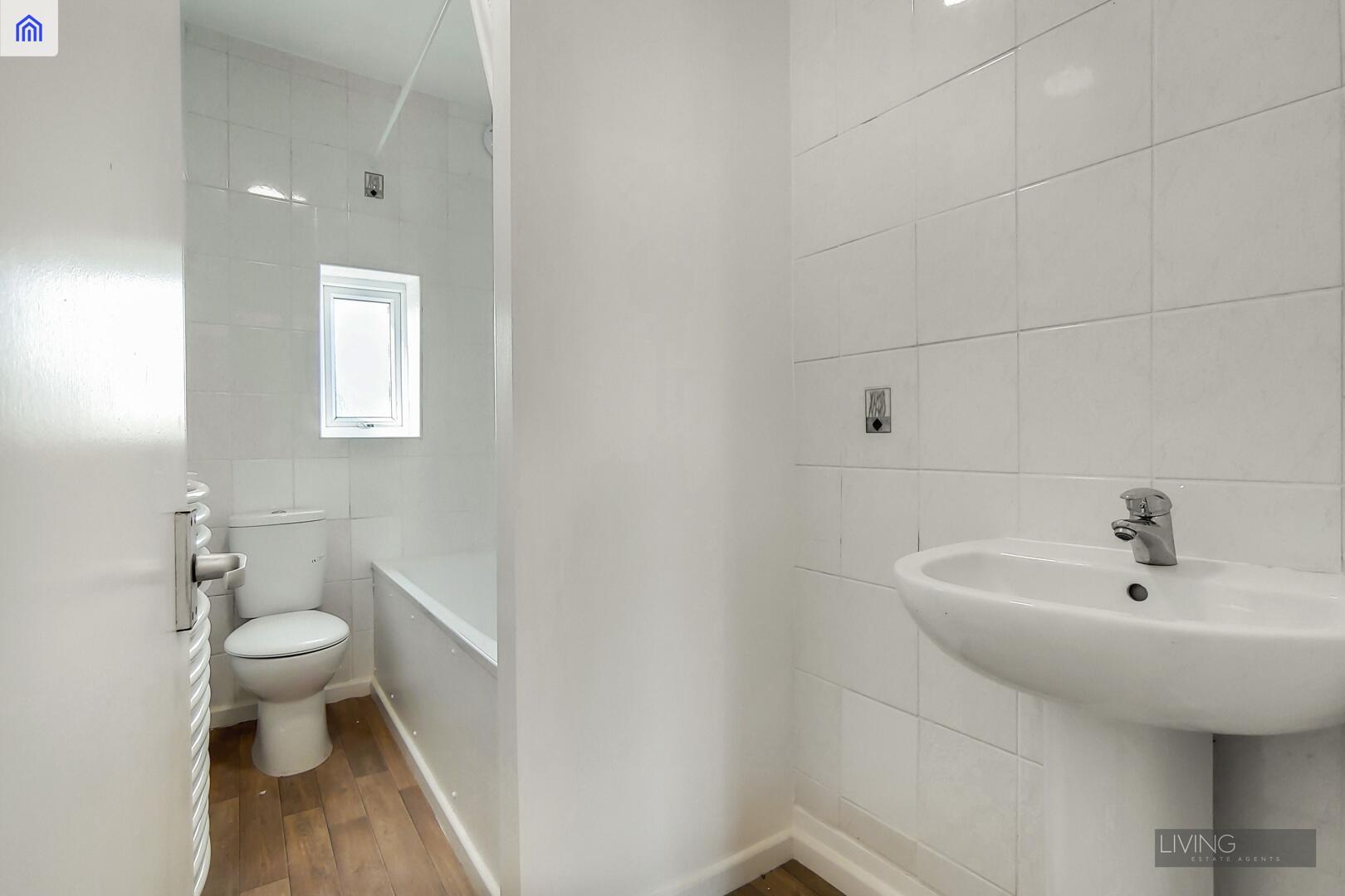 Property Image b54ca3d9-08f4-48d8-8ffe-137fc1ccf465