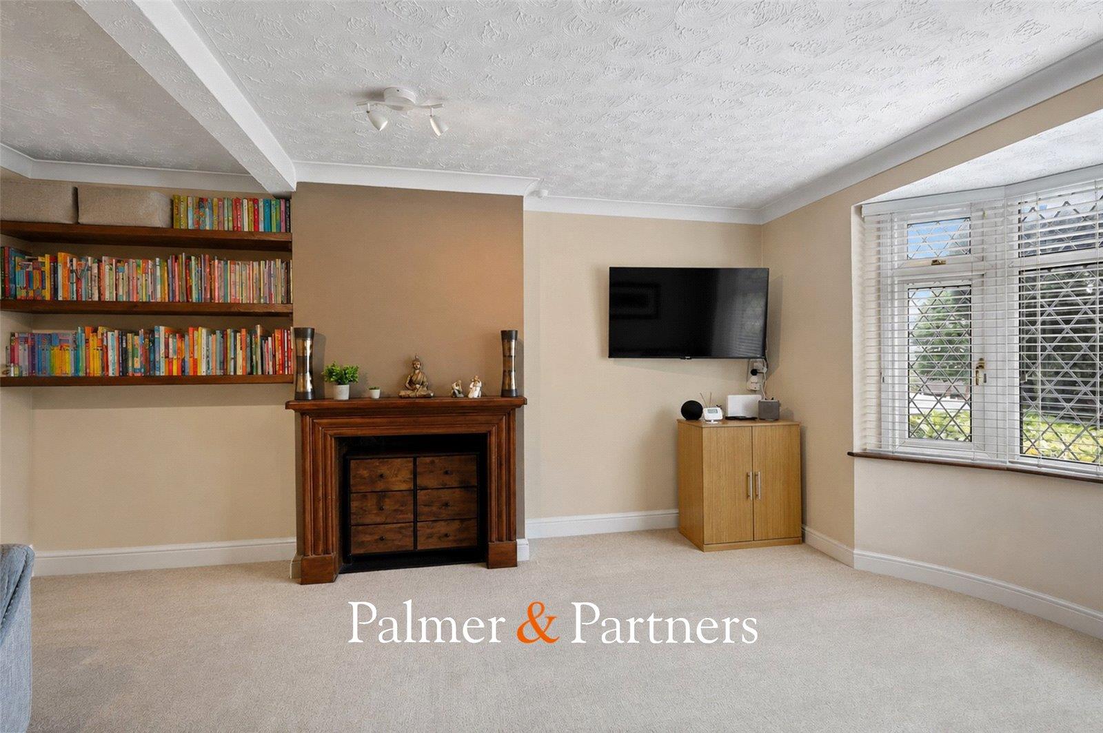 Property Image b54cf0af-bae5-48b8-b21a-a140b84cf887