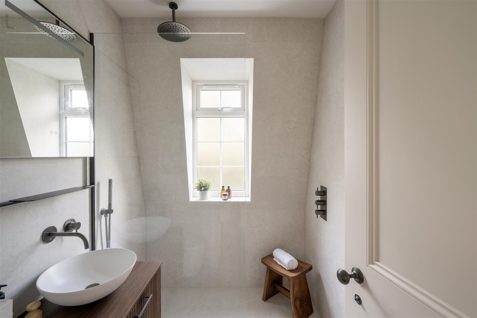 Property Image b556ab74-b1d2-44a0-a38c-019dc9e0857b