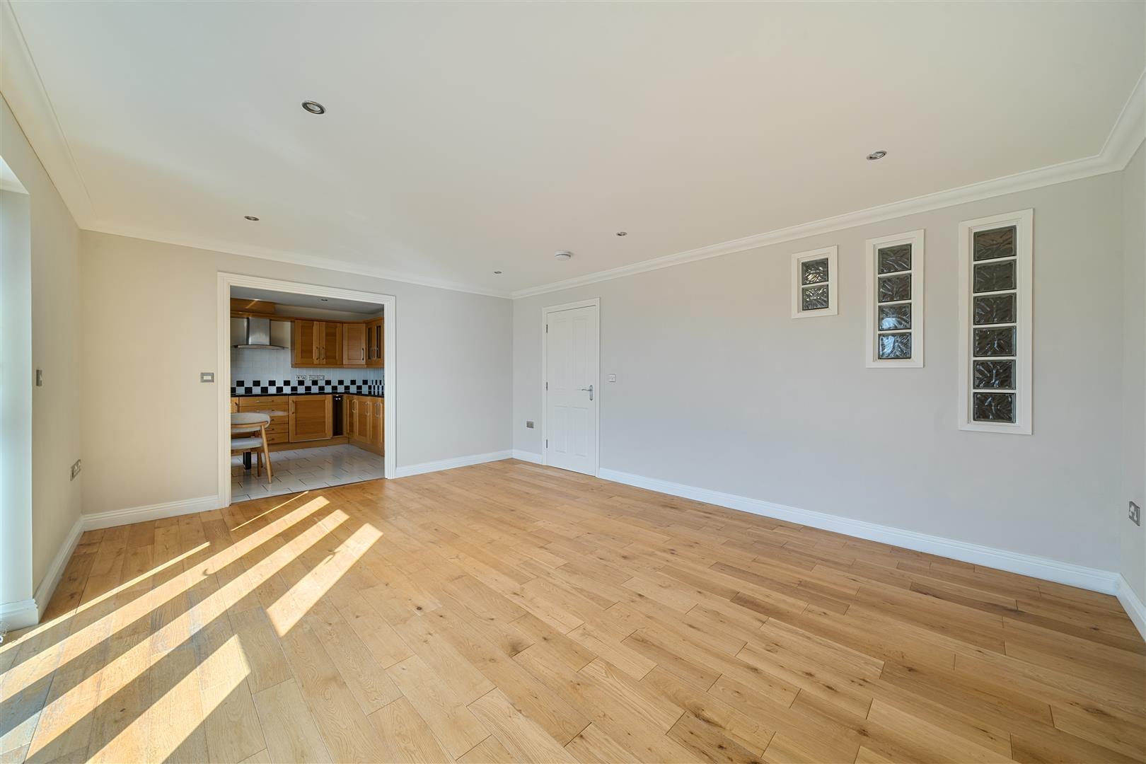 Property Image b5626891-2fc3-499d-8ba8-a9c8f35535a4
