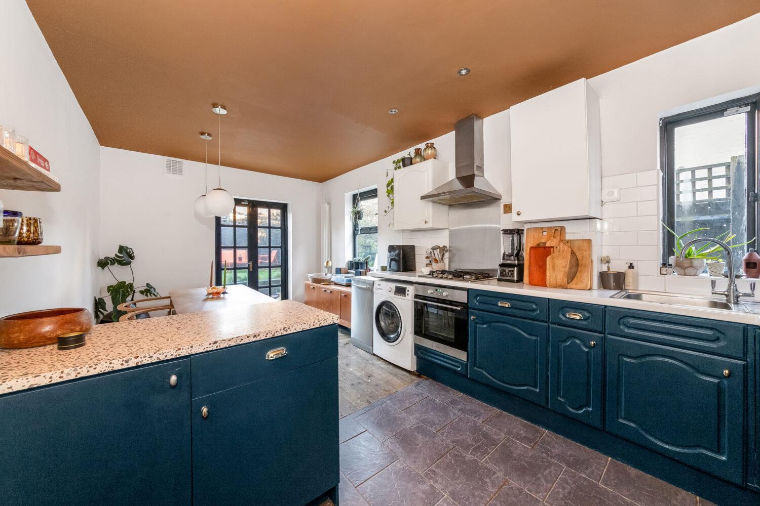 Property Image b570e04e-40bf-4dde-bcb3-82fdd8ed4af2