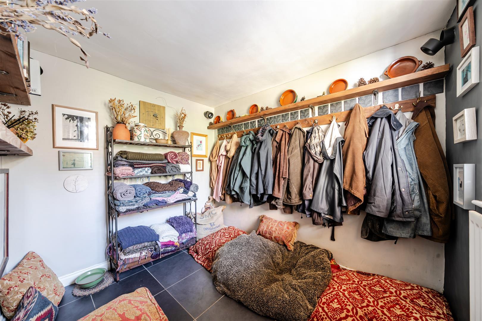 Property Image b57c66ed-5e53-440f-9ada-1d691d729a7e
