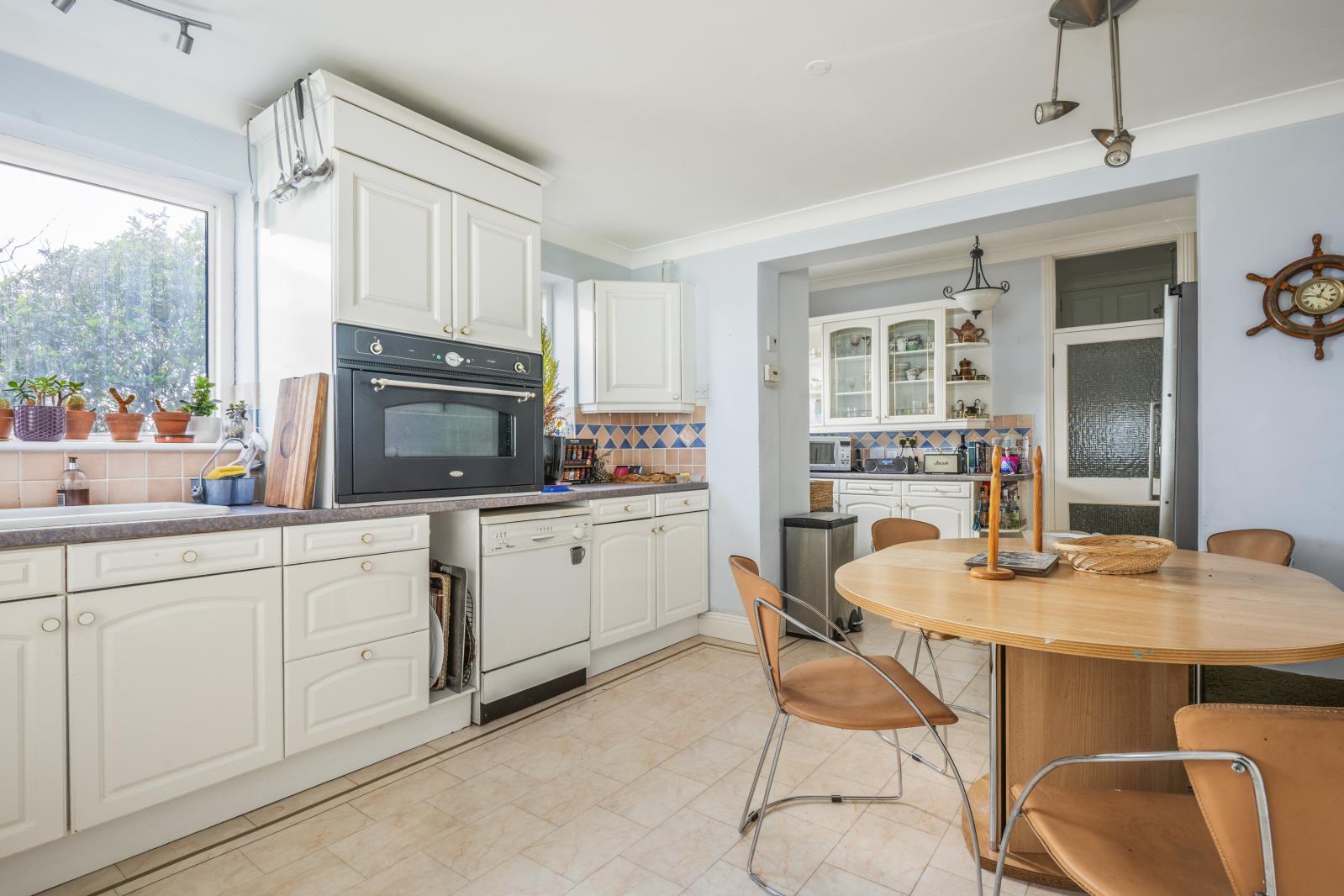 Property Image b57da95e-e095-4ca1-a692-a8d8dff8baf3