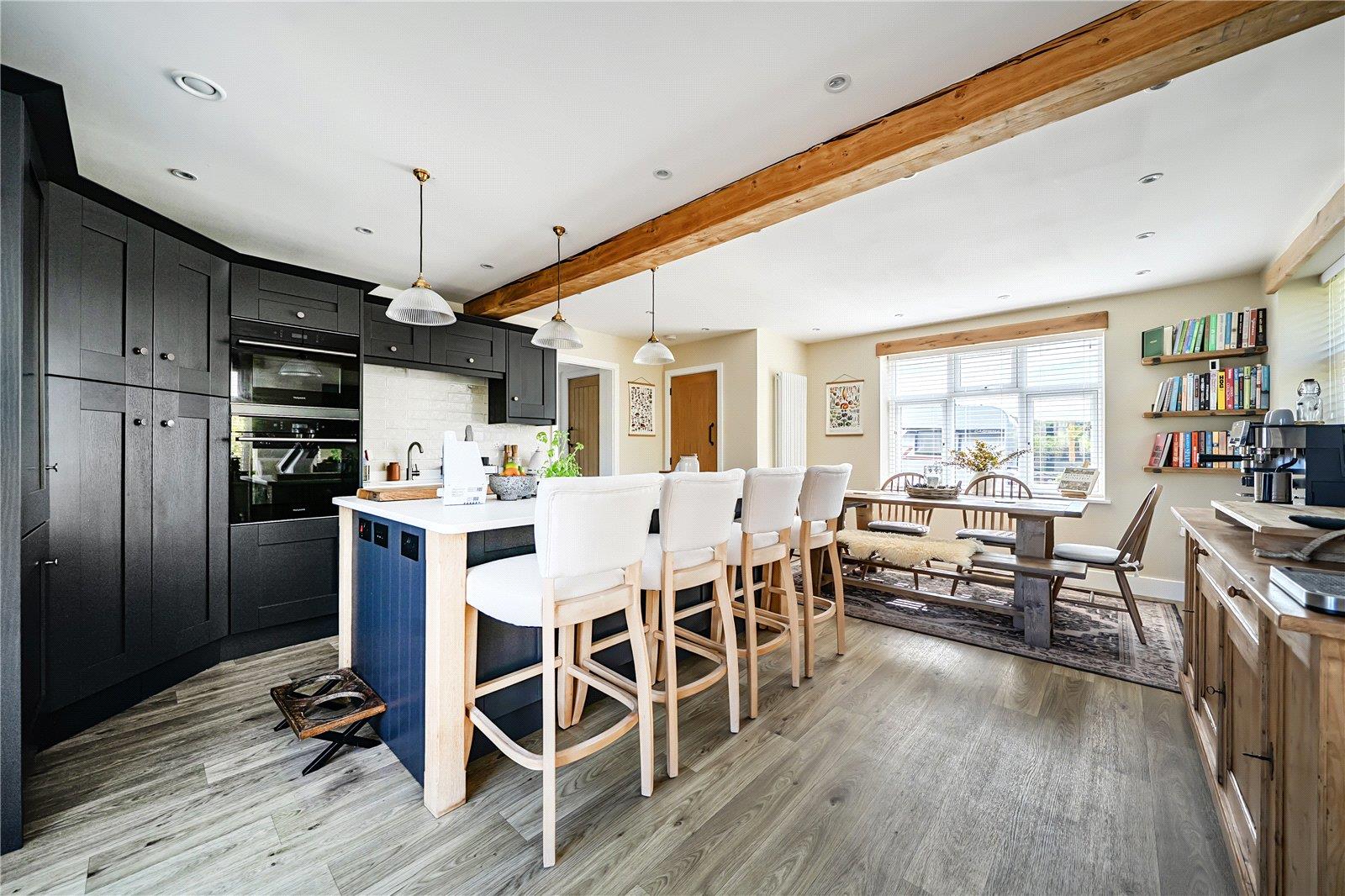 Property Image b5859868-c331-4f2b-a0aa-9480124c668c