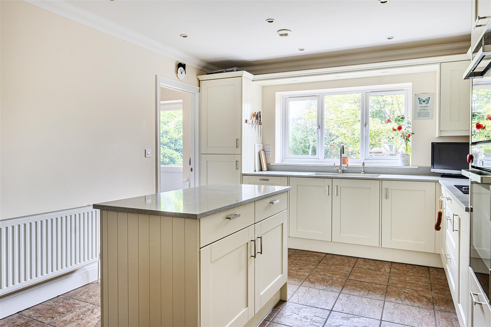 Property Image b59c35e7-dc30-47ec-96d5-51ef4870ea40