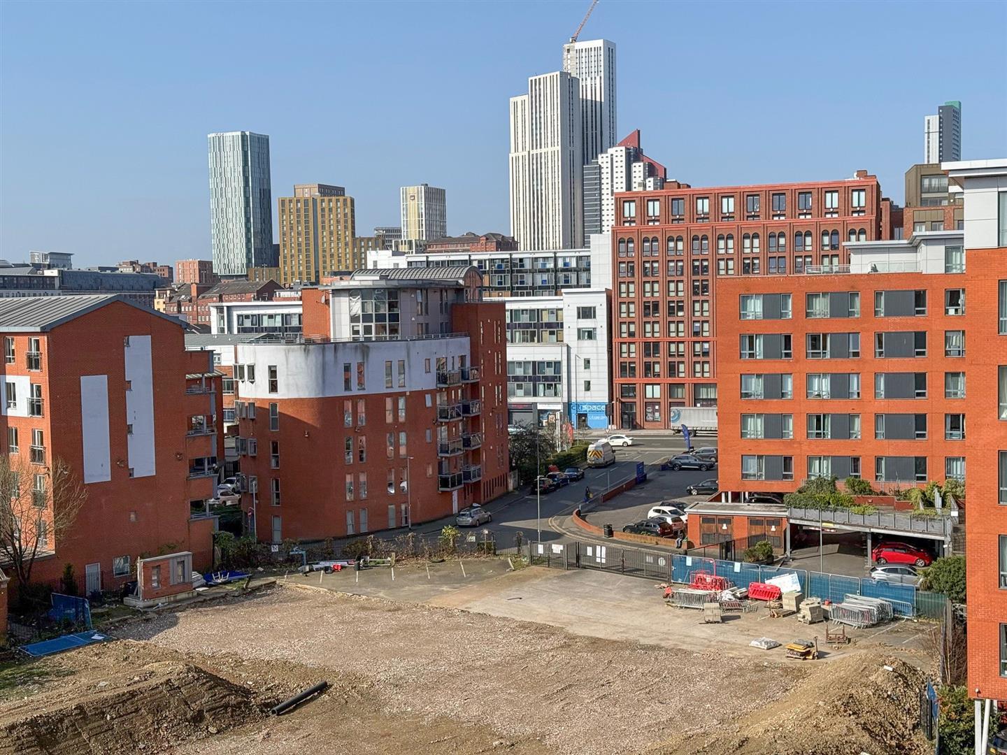 Property Image b59d6835-8554-4e33-9c10-18909da00d8b