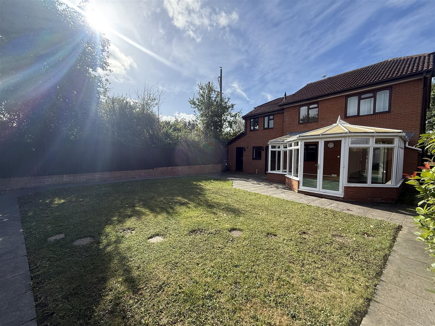 Property Image b59dd5e5-b356-47b1-b040-504bbcd54827