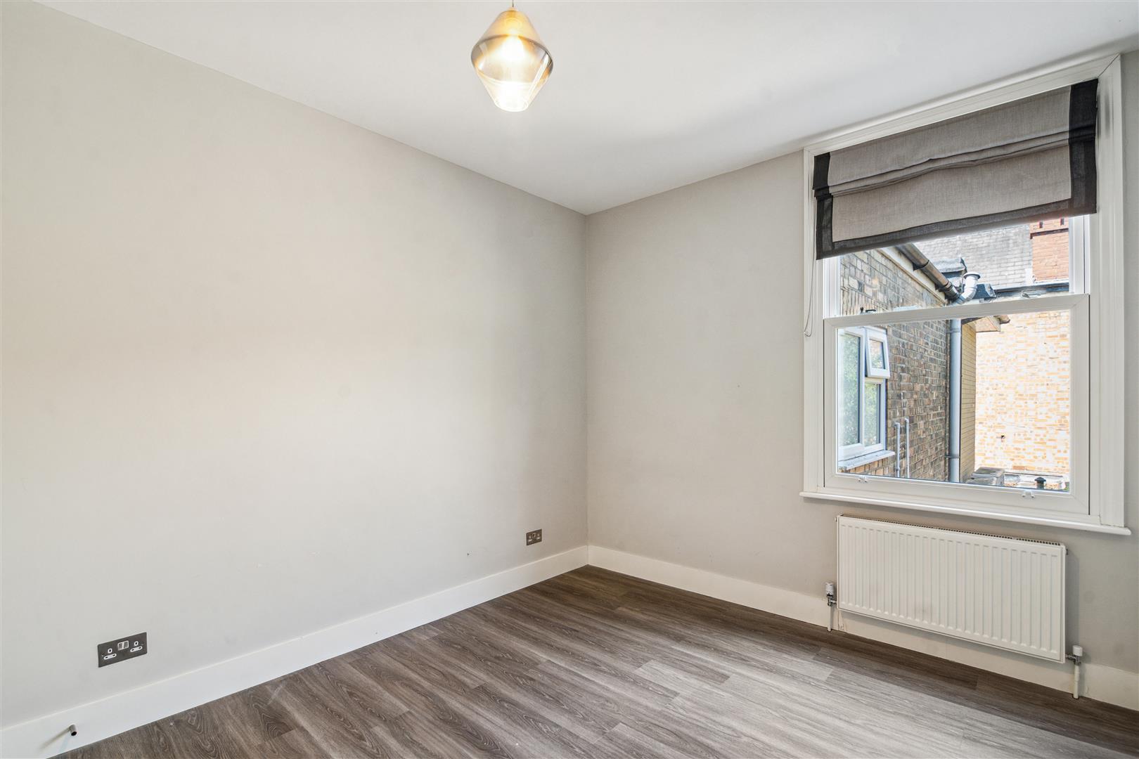 Property Image b5a3be51-423d-4b88-8613-80d668d14d25