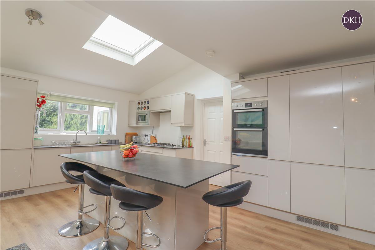 Property Image b5b309f0-9215-4b43-9600-ddc87ce1dd8b