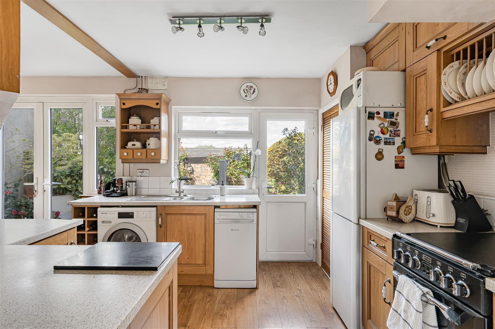 Property Image b5bff436-1108-42e6-a4f6-76afd003d587