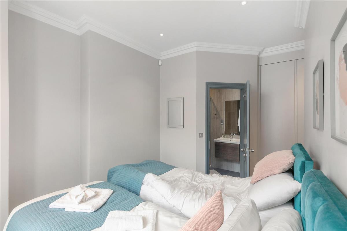 Property Image b5c542af-0a64-40c4-9c52-353b26e38cb7