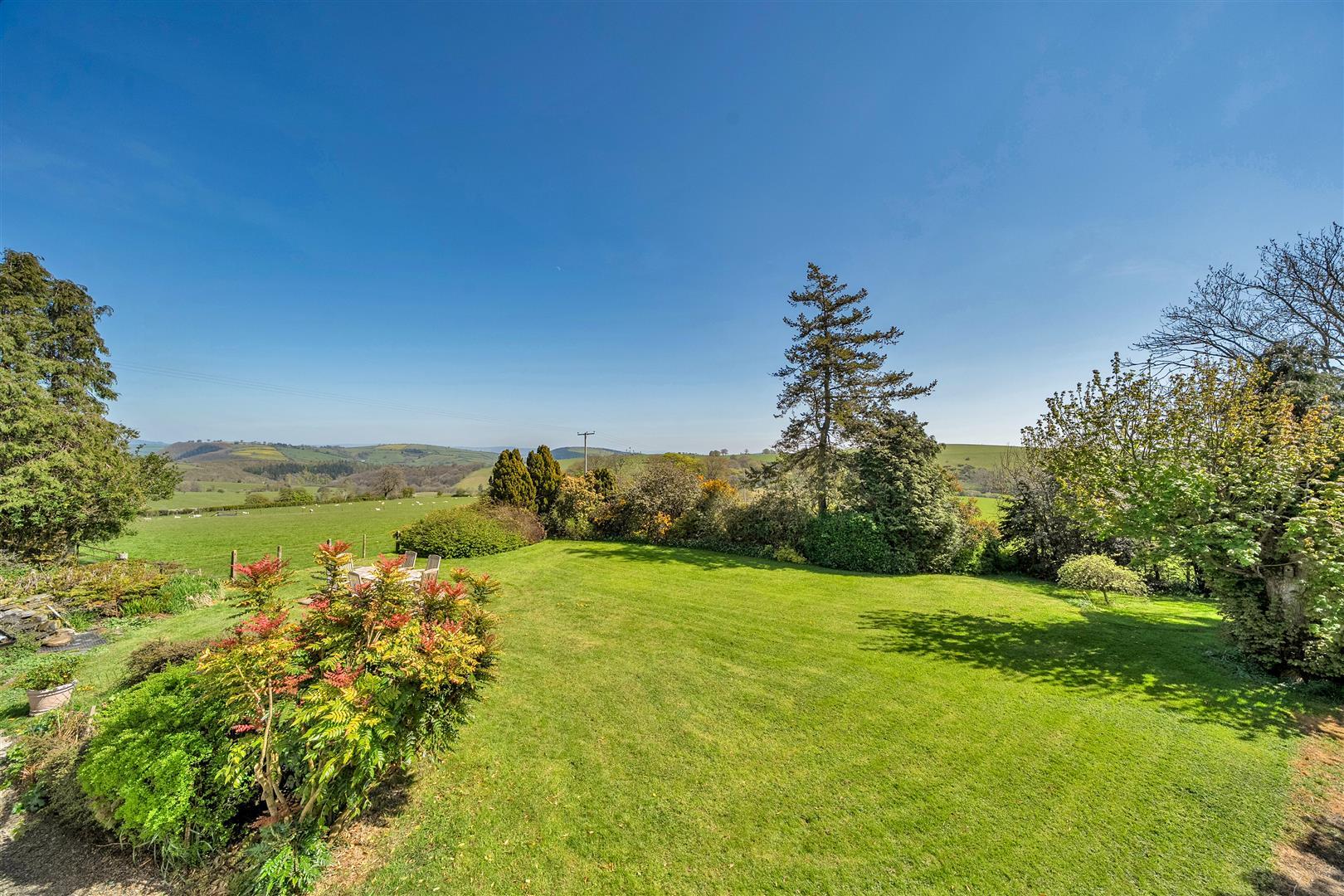 Property Image b5c6ba81-2347-4302-aaa0-d310f8f920bd