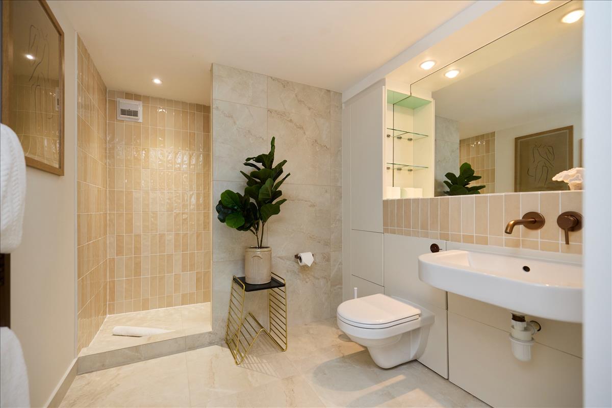 Property Image b5d6d74c-951e-4a04-9b04-49b49db766dc