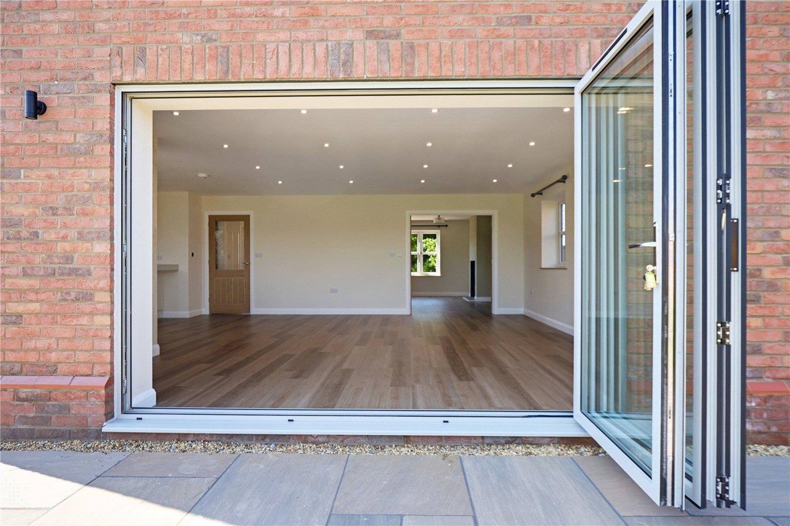Property Image b5d9145f-fe19-4b93-9477-be0403f24e55
