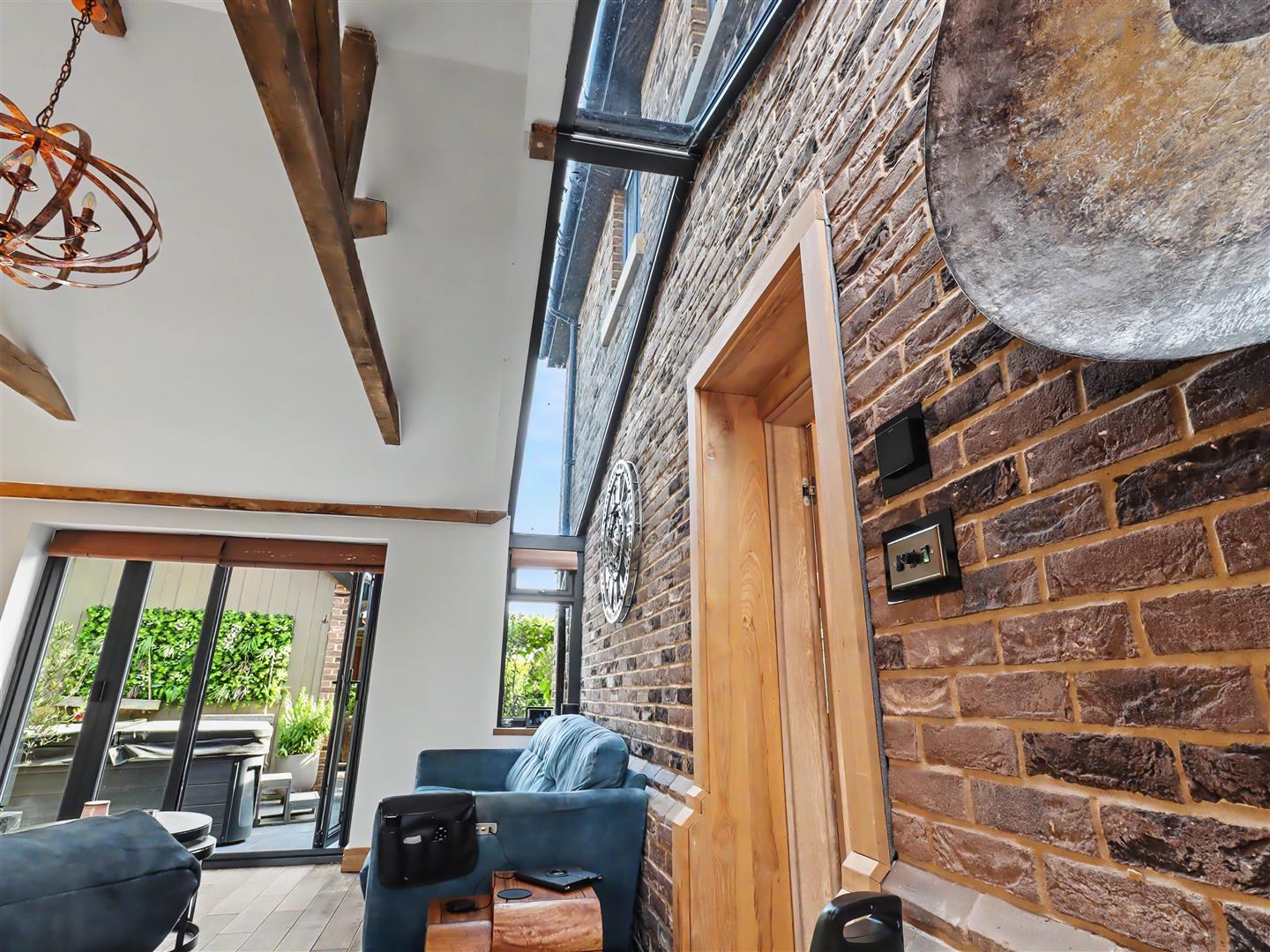 Property Image b5e4fbdb-f0cf-4e6b-a739-d24f57c744b6