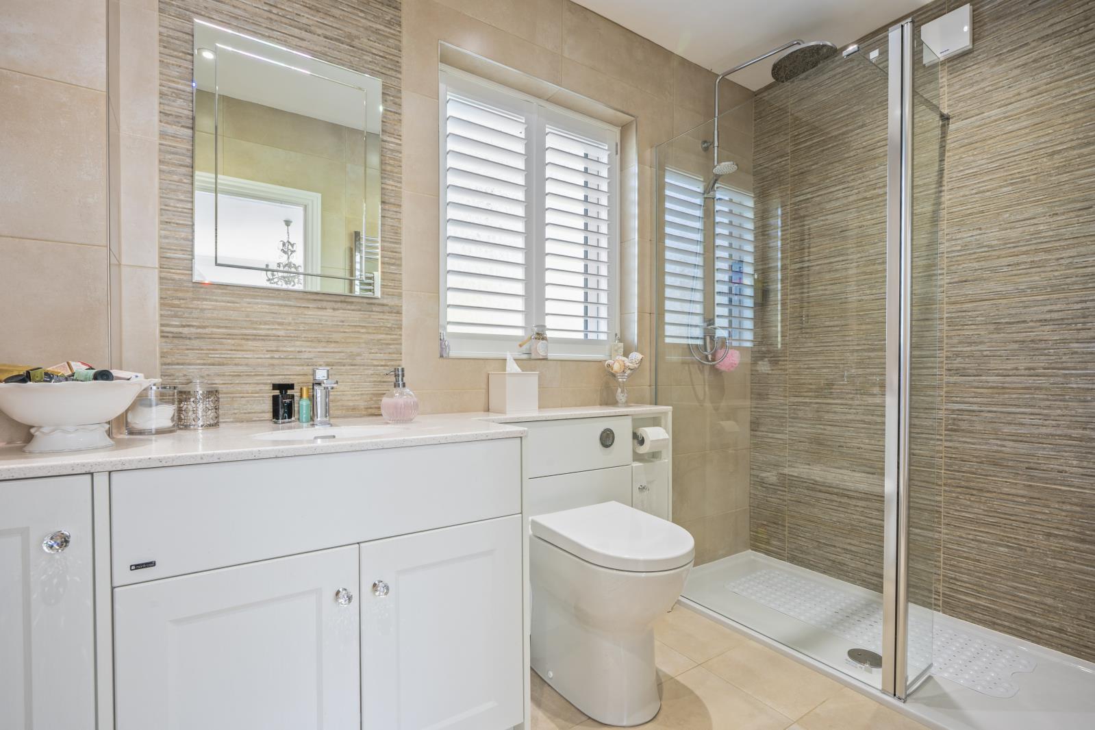Property Image b5ee15cc-a832-453d-a7dc-06d3c47f22da