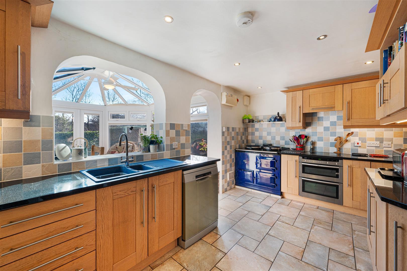 Property Image b5f36c2f-3cf2-4622-af55-5af1b4a3bfe9