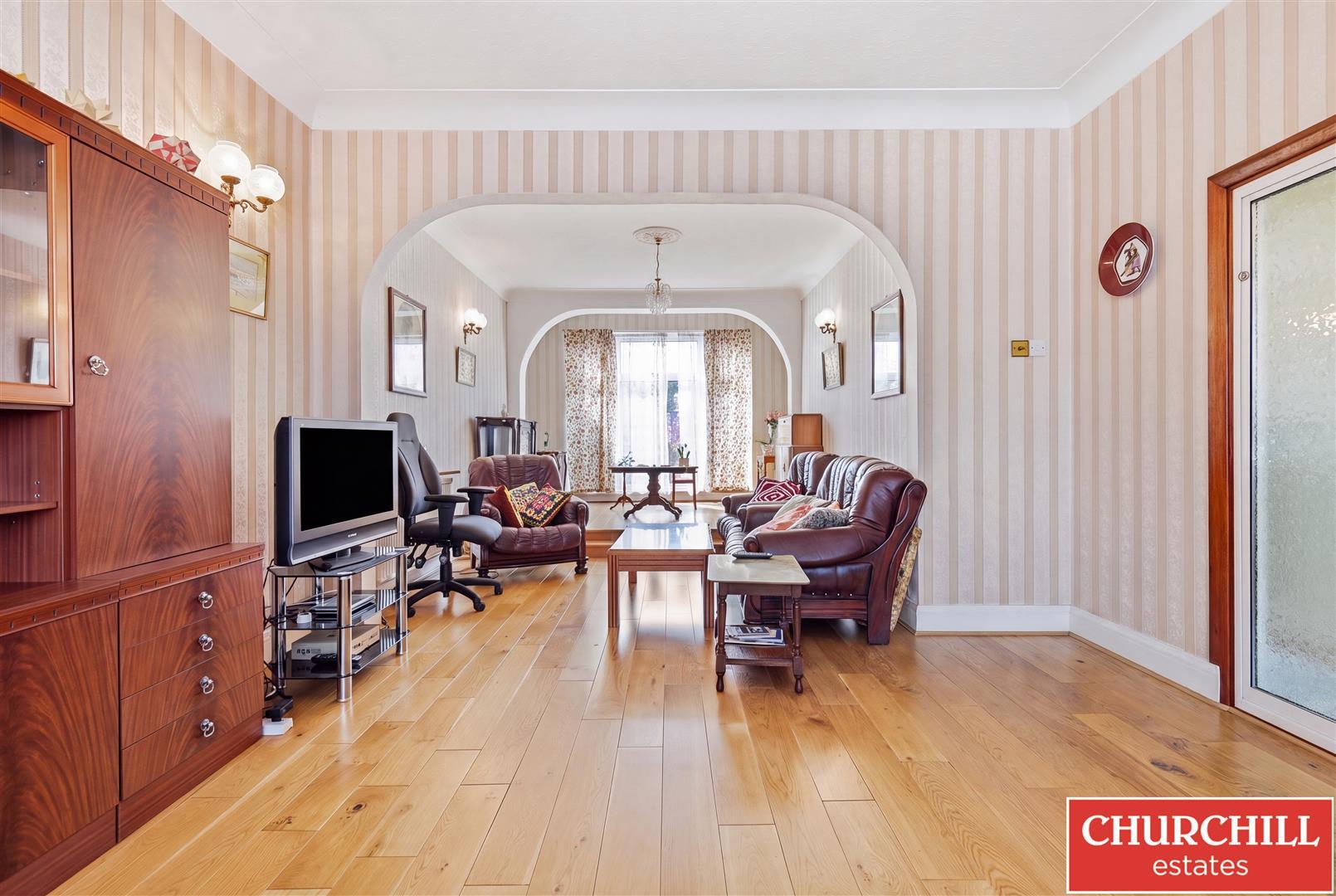 Property Image b5f54ae1-0185-437b-bc6e-2a5e251d5640