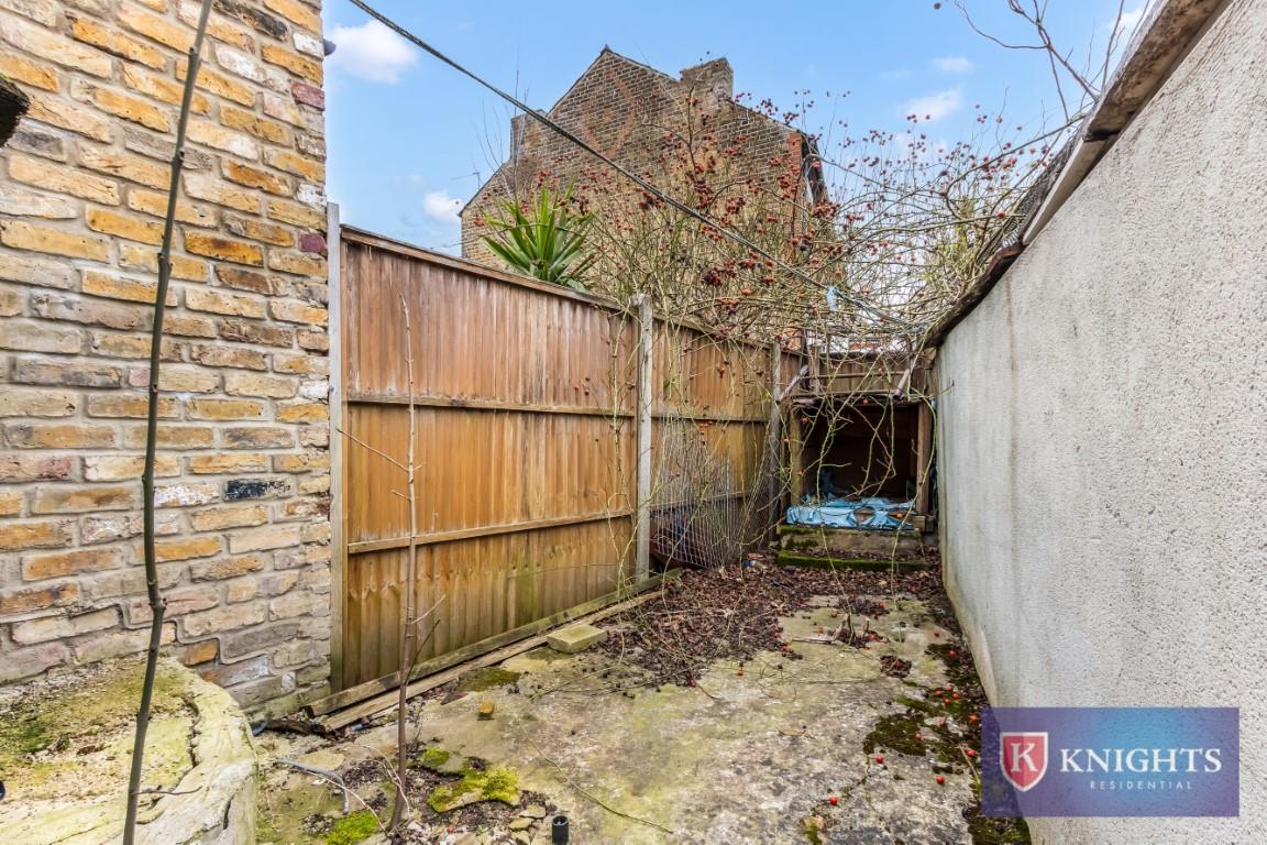 Property Image b5f5bdf5-3561-42b0-996f-6d110bb369a7