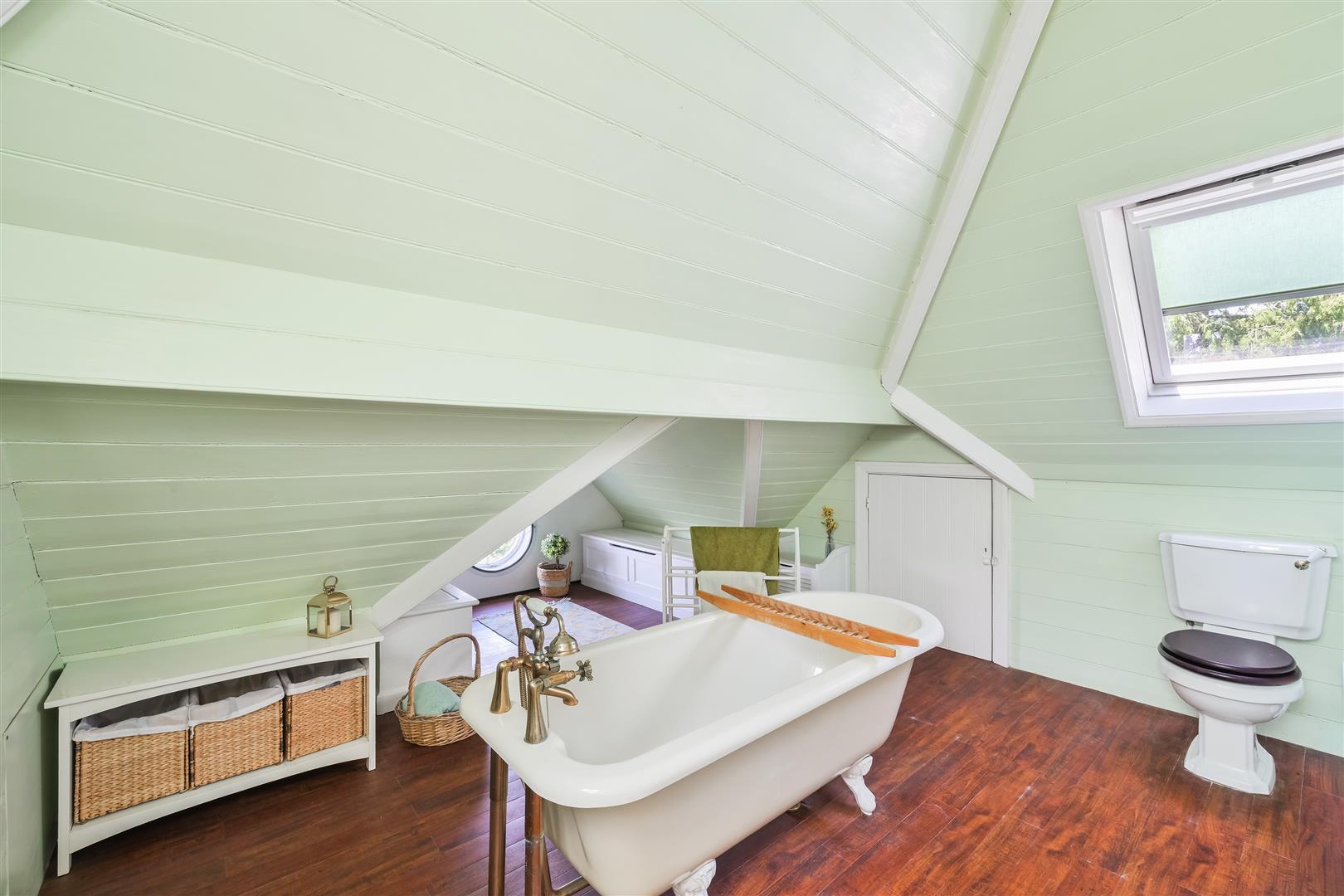 Property Image b60461bd-b465-4cb8-85cb-61438bdb94cc