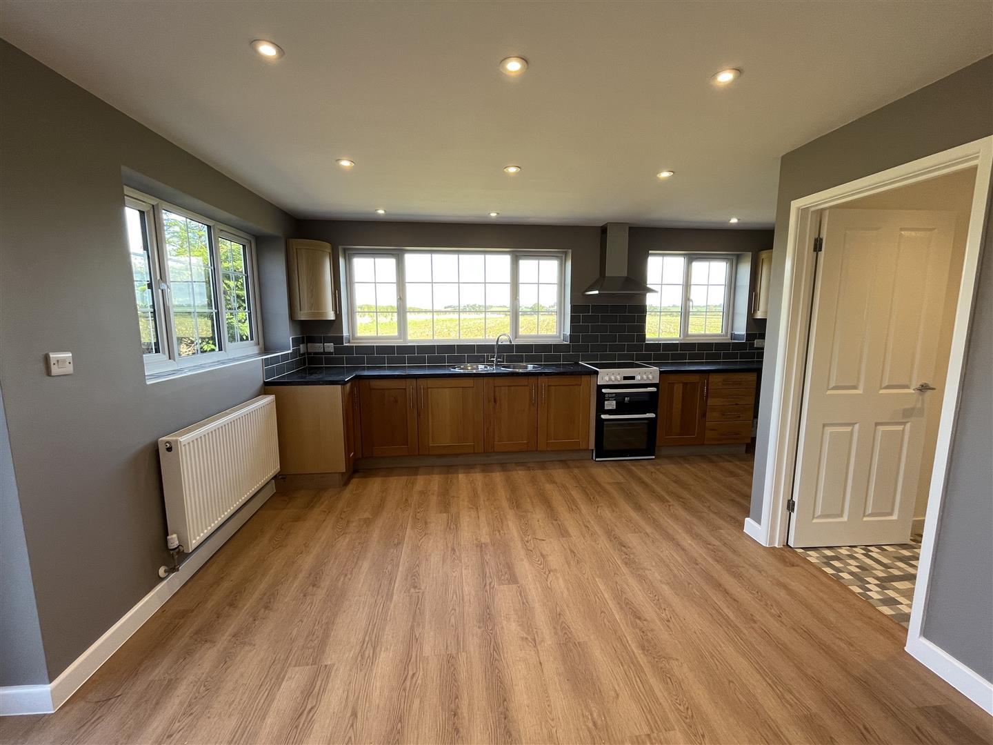Property Image b6064ee0-bb10-4239-956f-4d1d44e06f3f