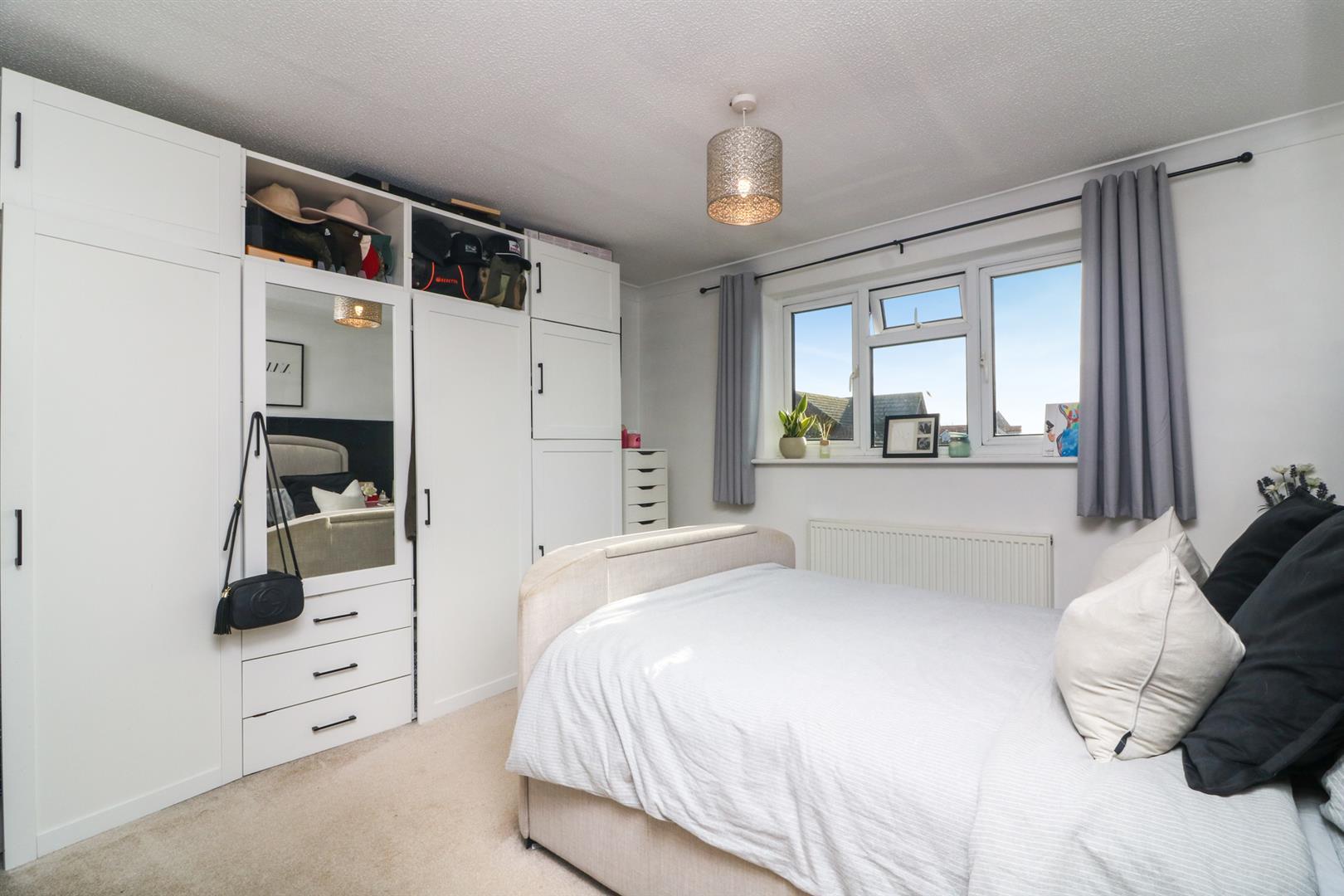 Property Image b6114aff-80d9-4221-8d8a-36a25e9bb1b2