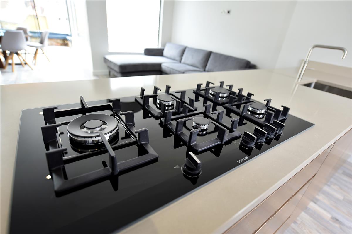 Stylish and modern three bed terrace conversion for let in Shoreditch