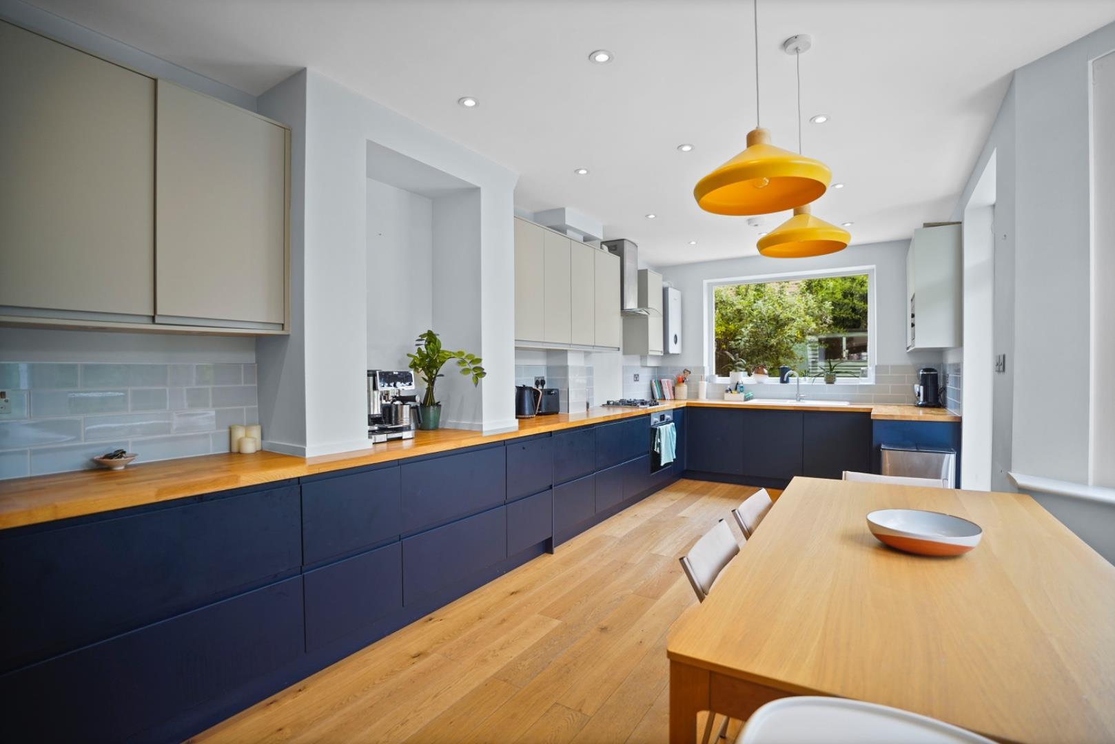 Property Image b63f8c19-5eda-4319-b0aa-acf6b085070f