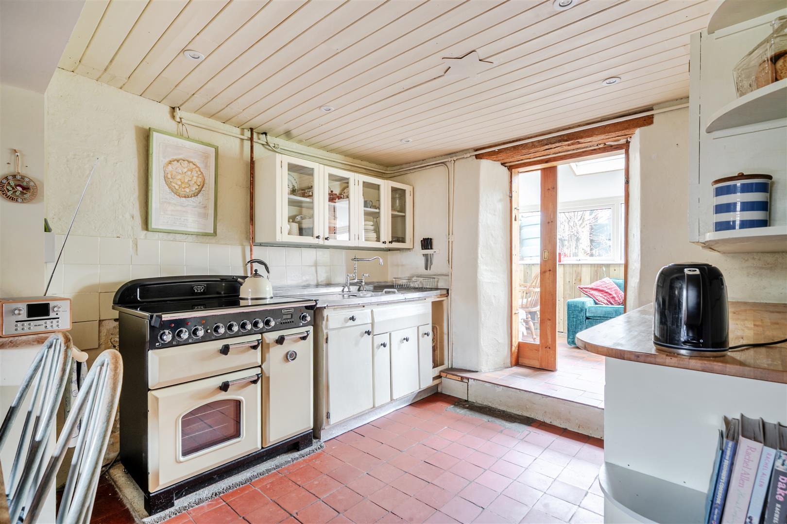 Property Image b6456d05-2858-4ad3-93a0-007e95d76fca