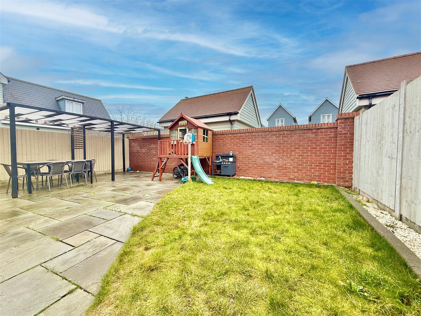 Property Image b64a8597-96e8-49bd-8b1c-2abd25de3cb6