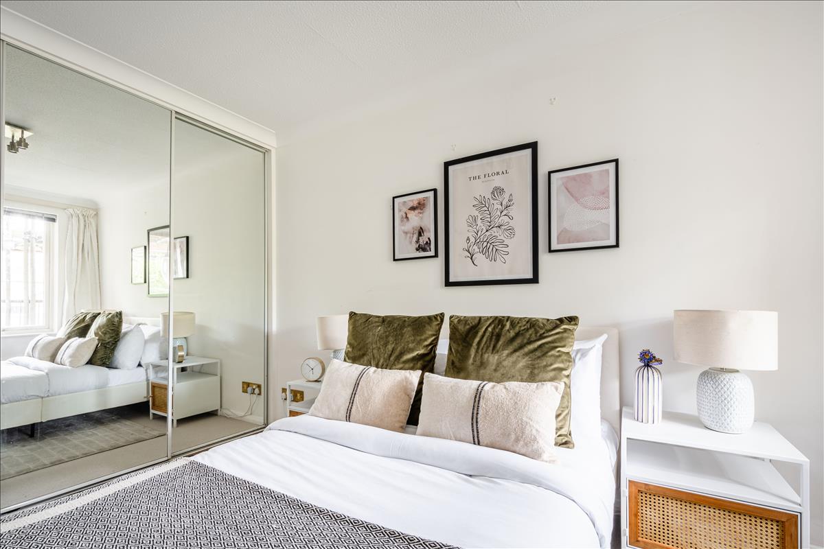 Property Image b65a9998-e5d8-4635-94f3-209f25ea85c0